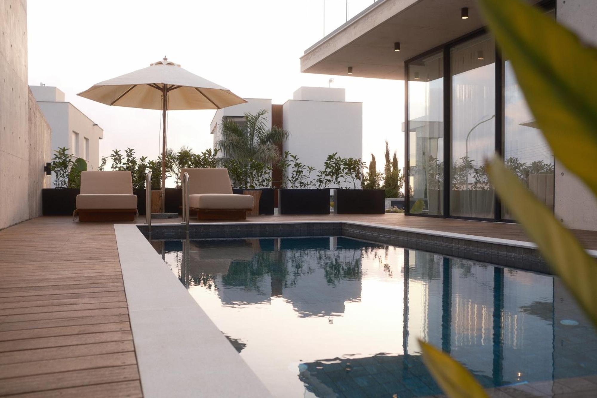 Greenvale Park Villas Klorakas 外观 照片